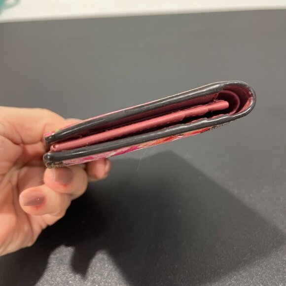 GG Supreme Monogram Blooms Card Case Beige Multicolor Dry Rose (159501) - Picture 3 of 7